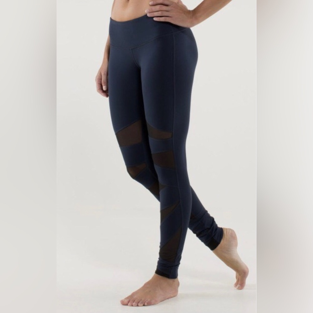 Lululemon Inkwell Navy Tech Mesh Tight Wunder Under First Release (2014)